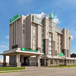 Hotel Wyndham Garden Fallsview, Niagara Falls