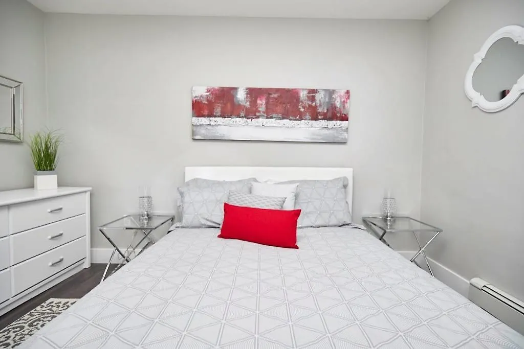 Clifton Hill Hideaway 3A - Two Bedroom Condo Niagara Falls 0*,